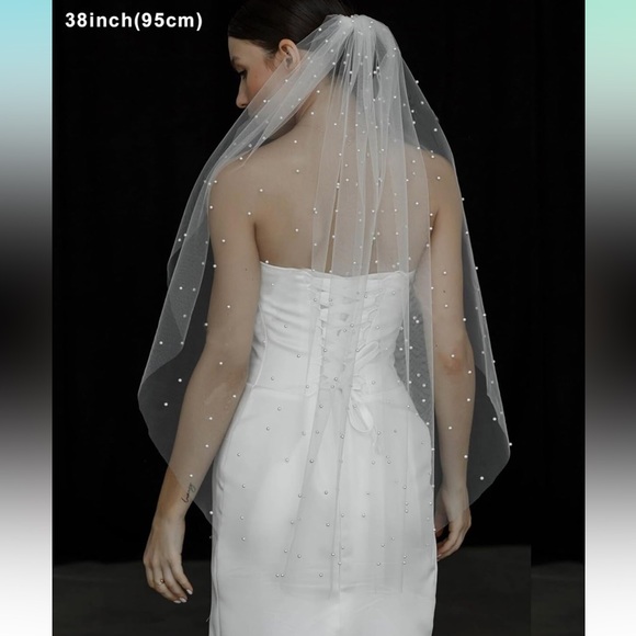 Accessories - Elegant White Bridal Veil with Pearls